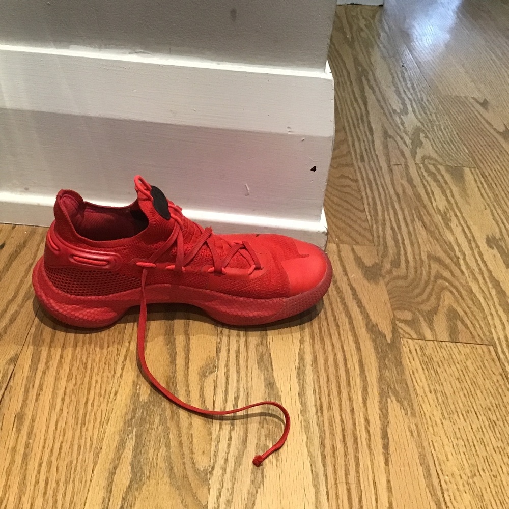 Curry 6 size 7